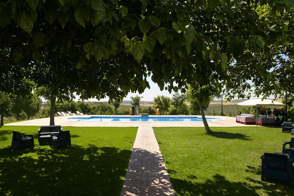 Hotel Bodega El Moral Ribera del Fresno Esterno foto