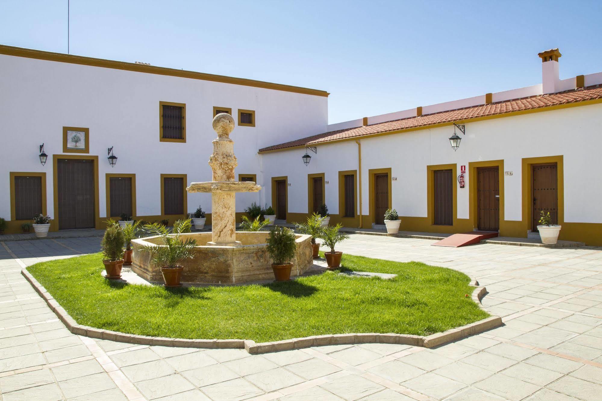 Hotel Bodega El Moral Ribera del Fresno Esterno foto